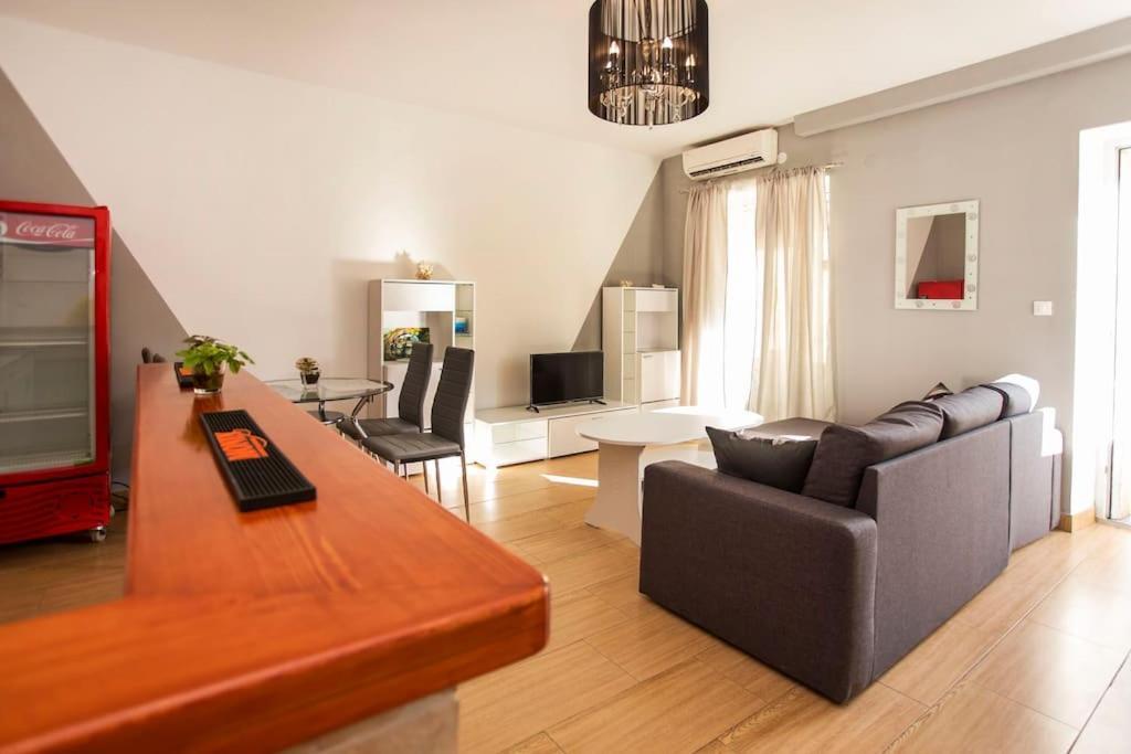 Apartman Den,Rovinj Oaza U Centru Grada I Besplatnim Parkingom Apartamento Exterior foto